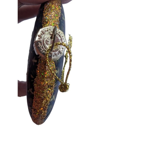 Glass Ornament Featuring Vibrant Madonna & Child Design With Intricate Stained G - Picture 3 of 10